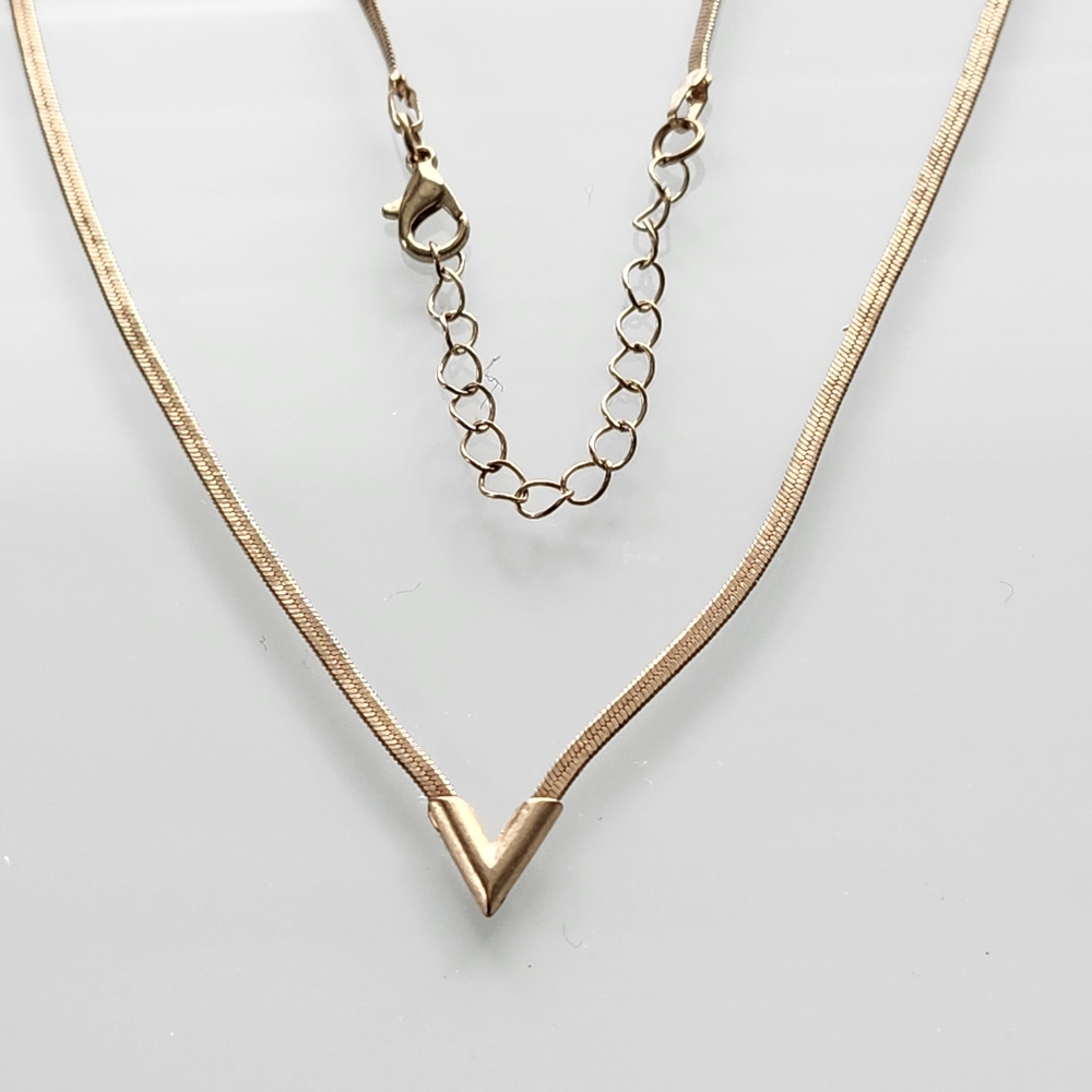 Gold Tone Necklace V ShapedFlat Snake Clavicle Chain - Picture 6 of 9